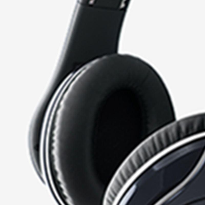 home8-headphones1-img3 x